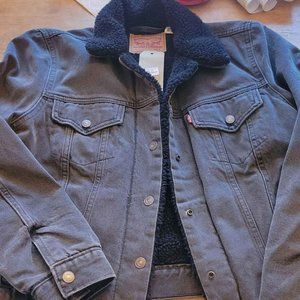 Levi's Original Trucker Jacket - LADIES SIZE LARGE